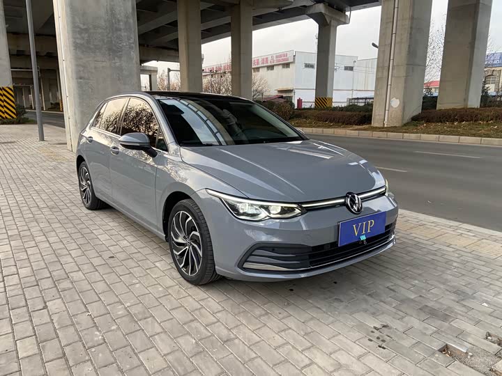 Фото 4 - Volkswagen Golf