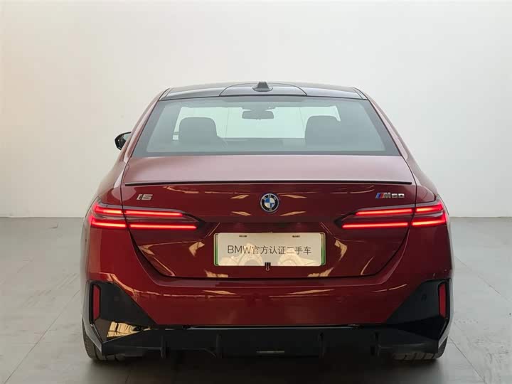 Фото 5 - BMW i5