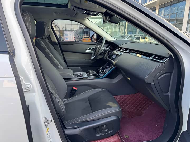 Фото 8 - Land Rover Range Rover Velar