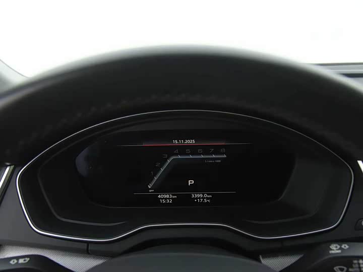 Фото 6 - Audi Q5L