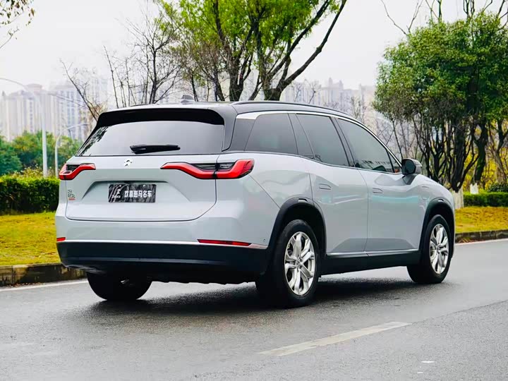 Фото 4 - Nio ES8