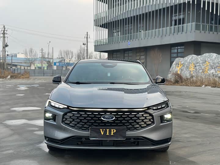 Фото 2 - Ford Mondeo