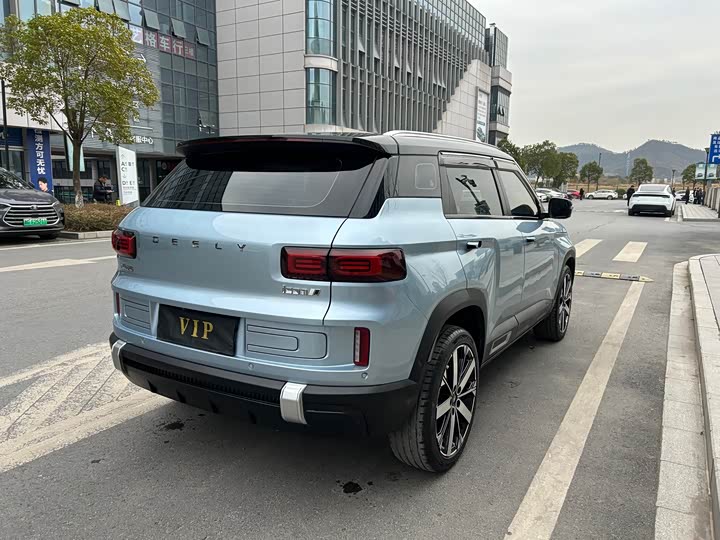 Фото 7 - Geely Icon