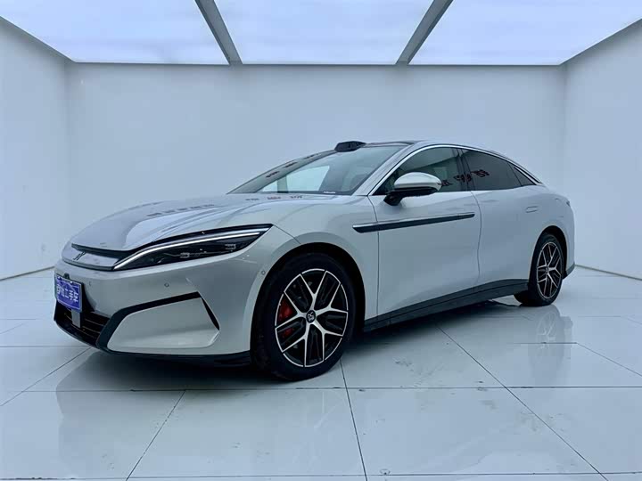 Фото 1 - BYD Han L