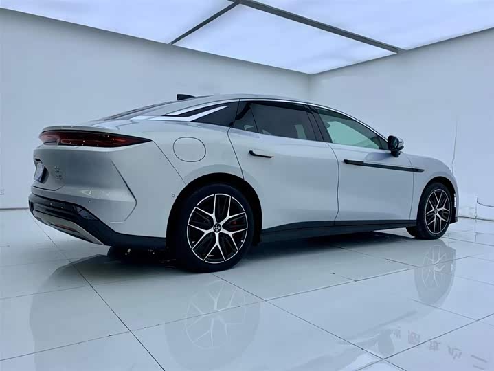 Фото 5 - BYD Han L