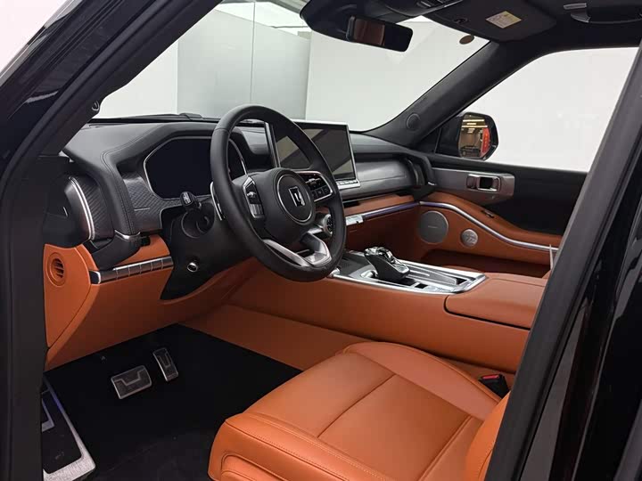 Фото 8 - Tank 700 Hybrid