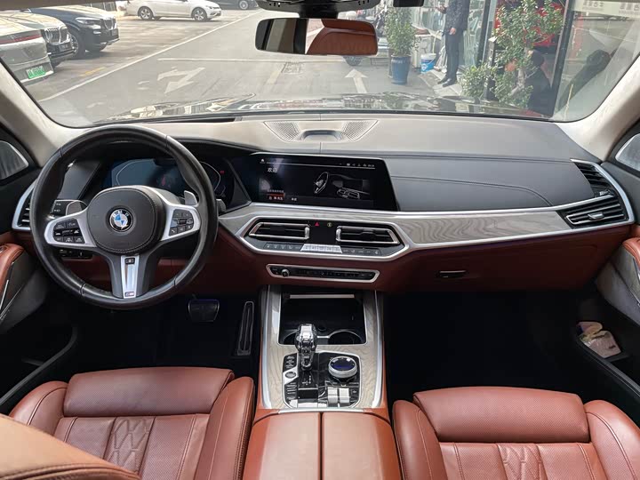 Фото 6 - BMW X7