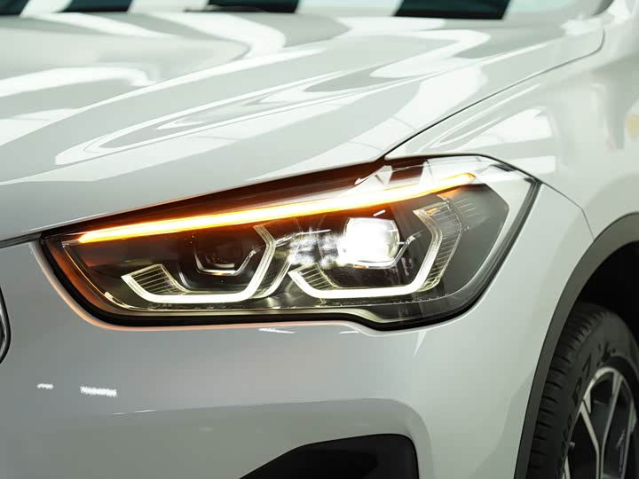 Фото 7 - BMW X1