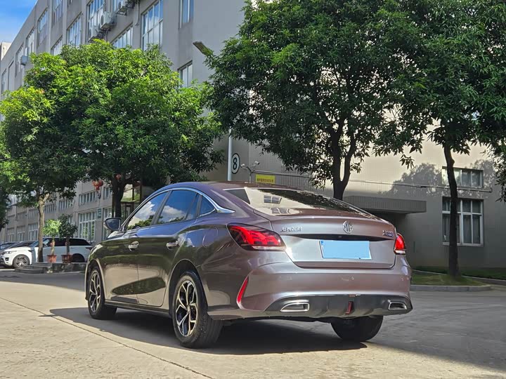 Фото 7 - MG Motor 5