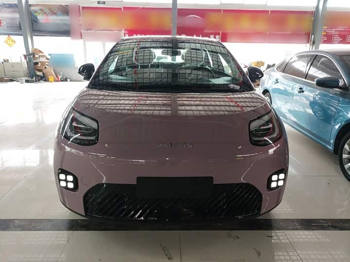 Фото 3 - GAC Aion UT