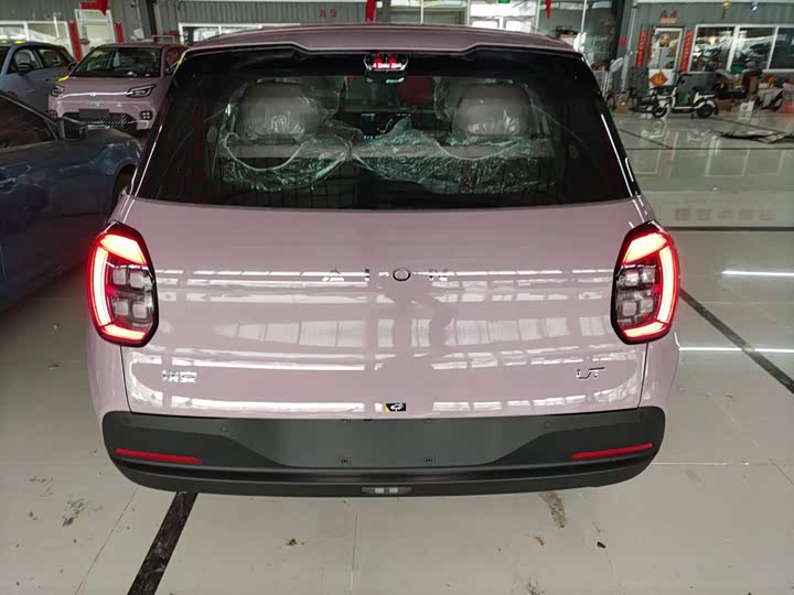 Фото 6 - GAC Aion UT