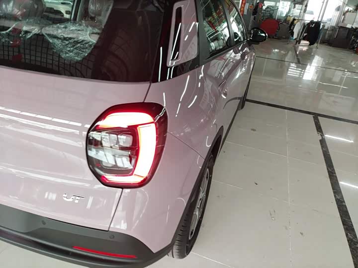 Фото 8 - GAC Aion UT