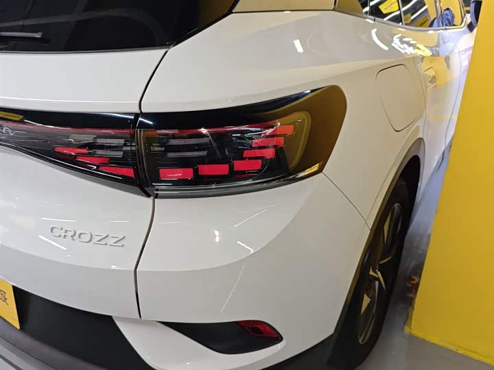 Фото 8 - Volkswagen ID.4 Crozz