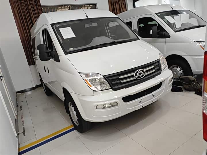 Фото 4 - Maxus V80