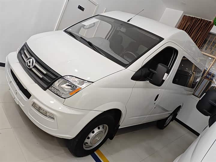 Фото 5 - Maxus V80