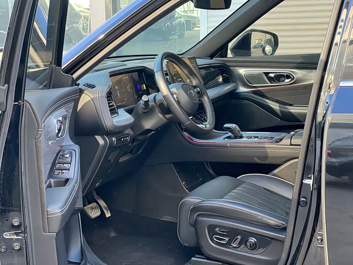 Фото 7 - GAC Trumpchi GS8