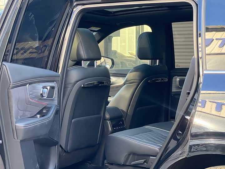 Фото 8 - GAC Trumpchi GS8