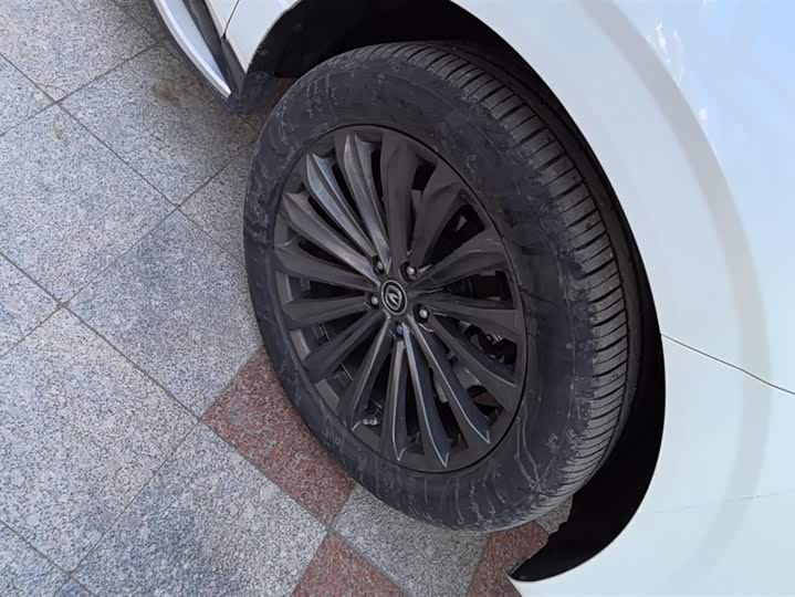 Фото 6 - Changan UNI-K