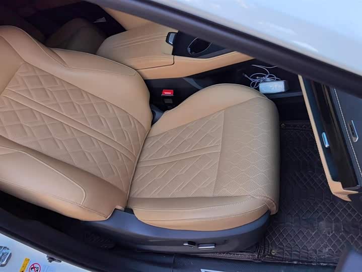 Фото 8 - Changan UNI-K