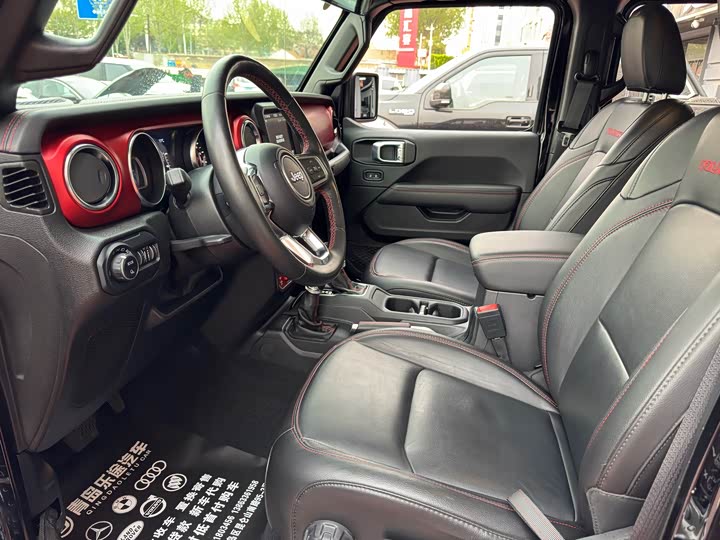 Фото 7 - Jeep Gladiator