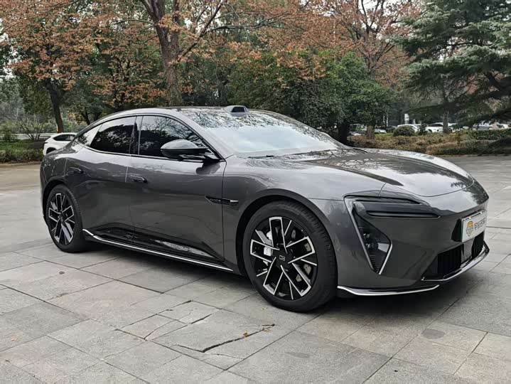 Фото 3 - Avatr 06