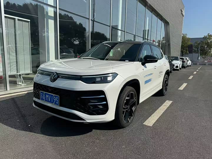 Фото 1 - Volkswagen Tayron