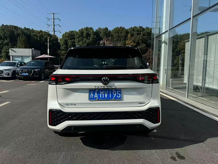 Фото 8 - Volkswagen Tayron