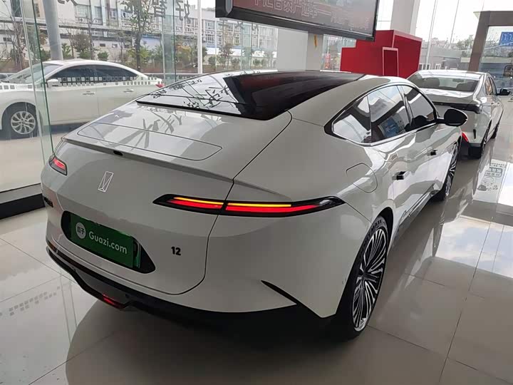 Фото 8 - Avatr 12