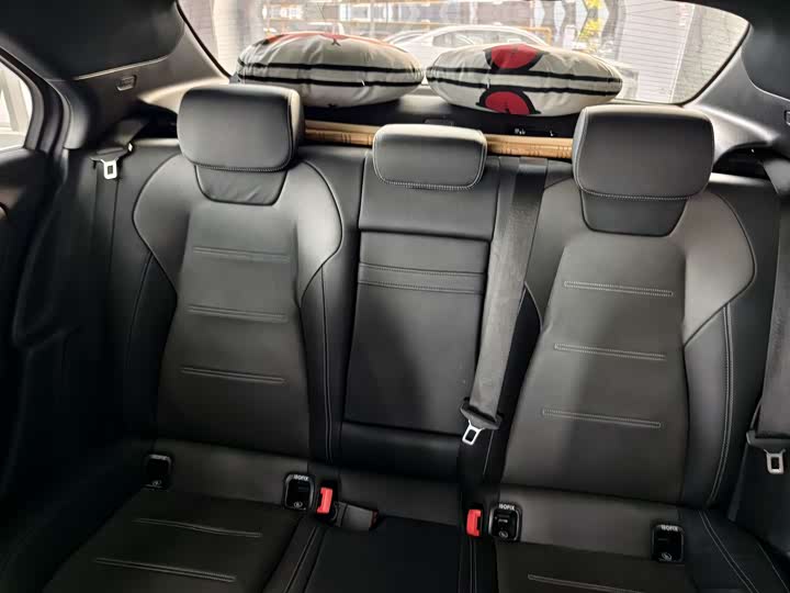 Фото 9 - Mercedes-Benz A-Class AMG