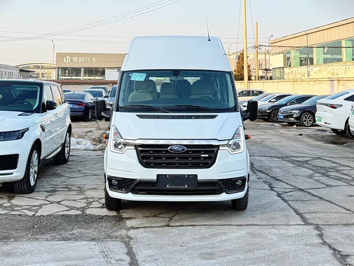 Фото 2 - Ford Transit New