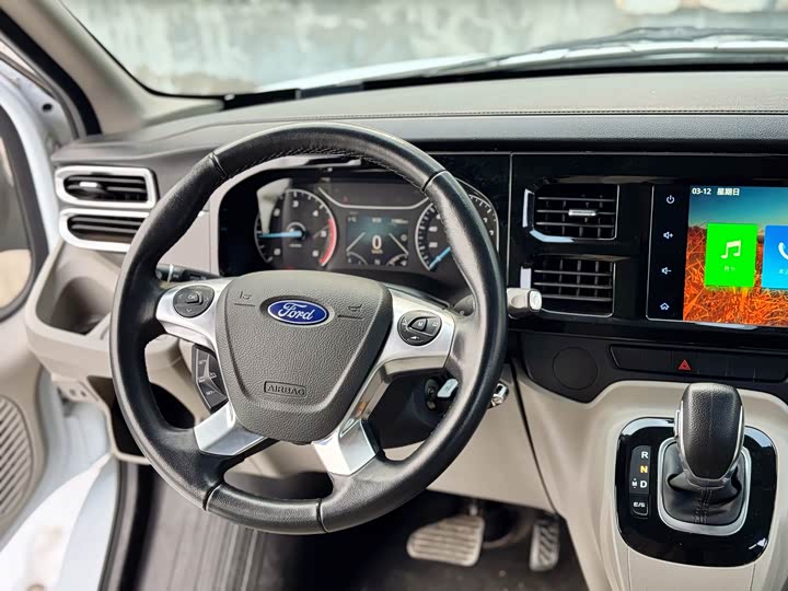 Фото 8 - Ford Transit New