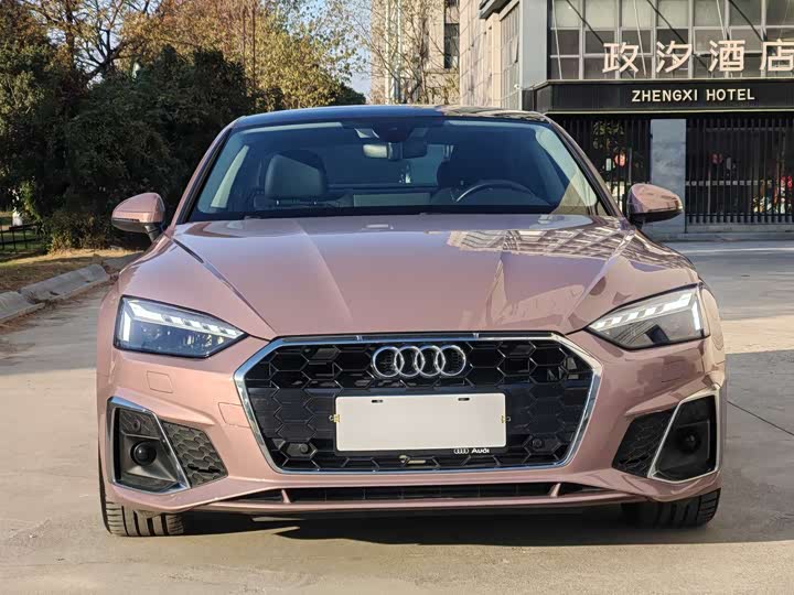 Фото 2 - Audi A5