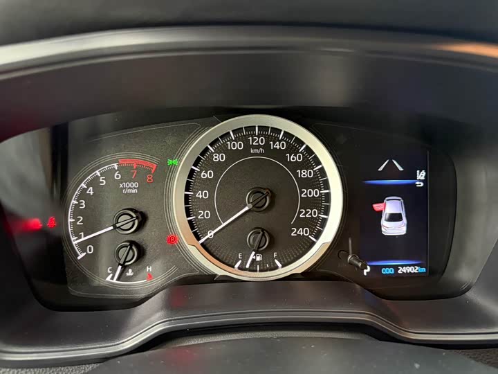 Фото 5 - Toyota Corolla