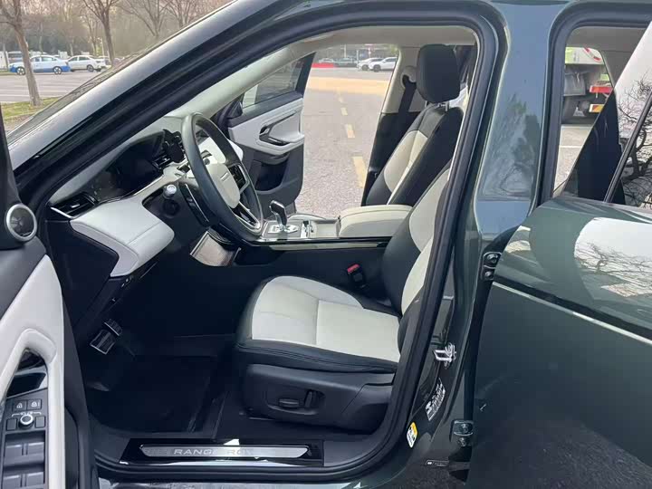 Фото 4 - Land Rover Range Rover Evoque L