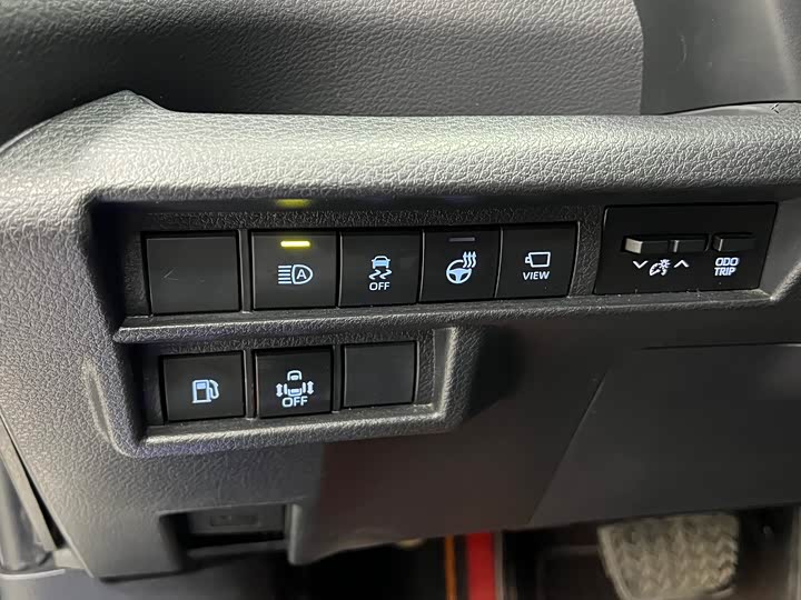 Фото 8 - Toyota Sienna