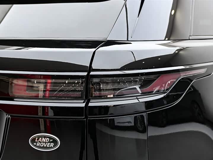 Фото 9 - Land Rover Range Rover Velar