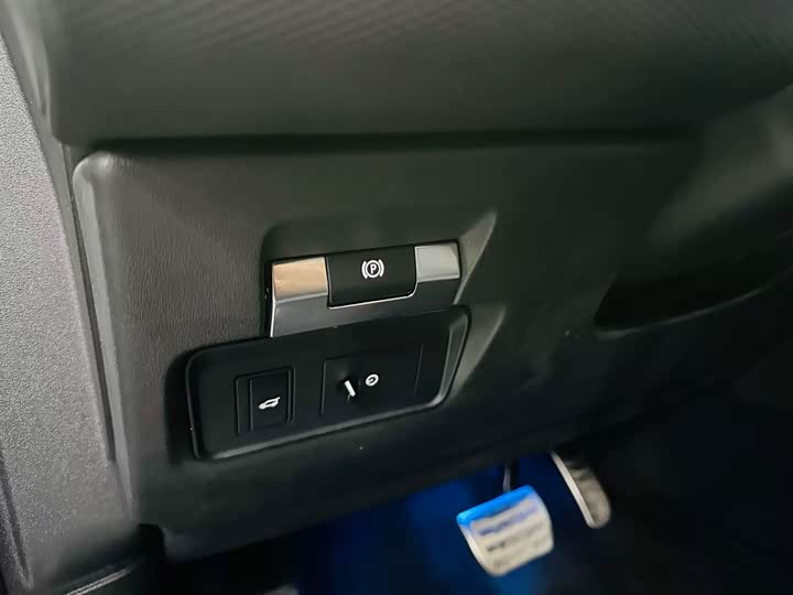 Фото 9 - Land Rover Discovery Sport