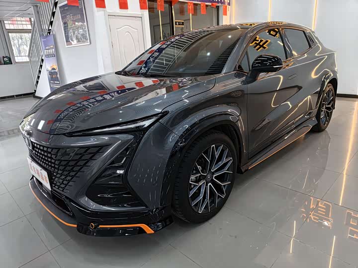 Фото 1 - Changan UNI-T