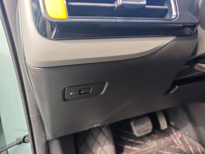 Фото 9 - GAC Aion Y