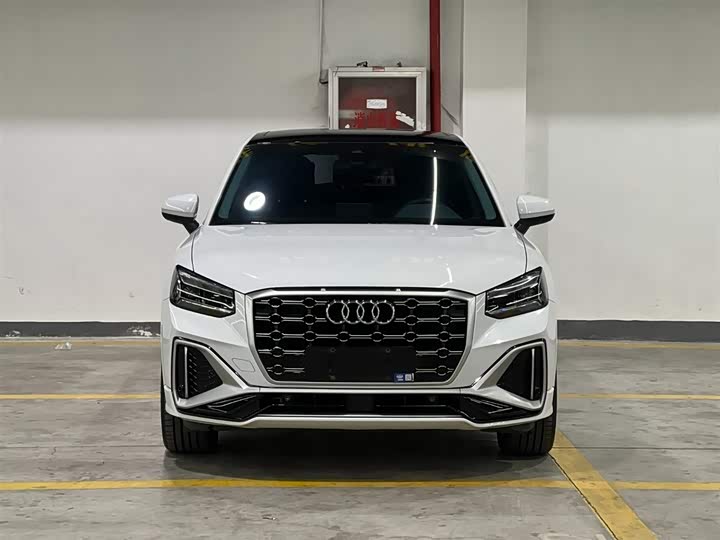 Фото 2 - Audi Q2L