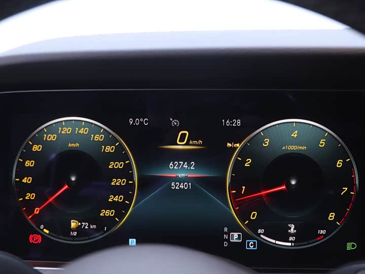 Фото 8 - Mercedes-Benz E-Class