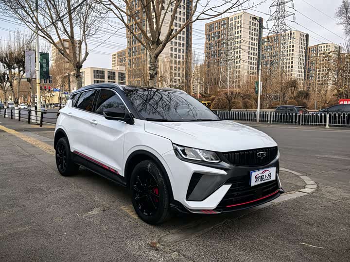 Фото 3 - Geely Coolray