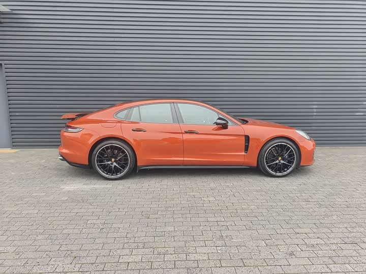 Фото 4 - Porsche Panamera
