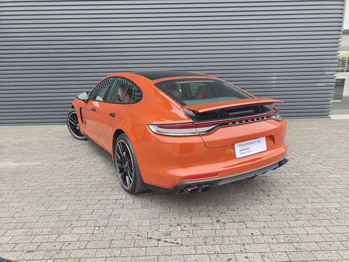 Фото 6 - Porsche Panamera