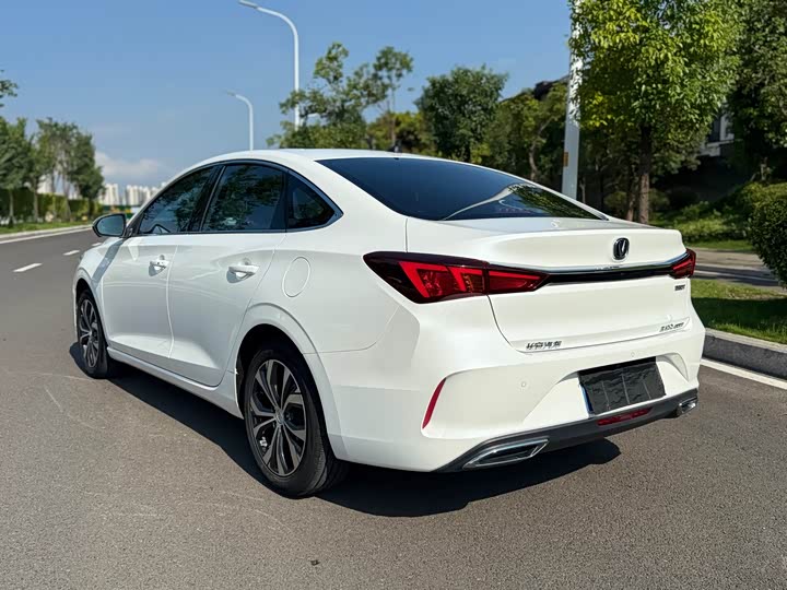 Фото 5 - Changan Eado Plus