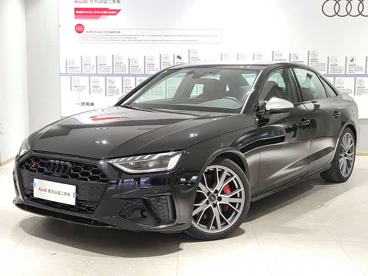 Фото 1 - Audi S4