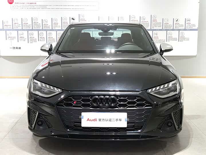 Фото 2 - Audi S4