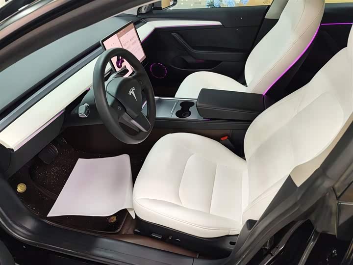 Фото 7 - Tesla Model 3