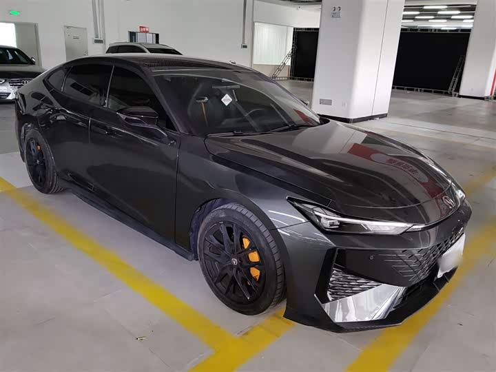 Фото 4 - Changan UNI-V