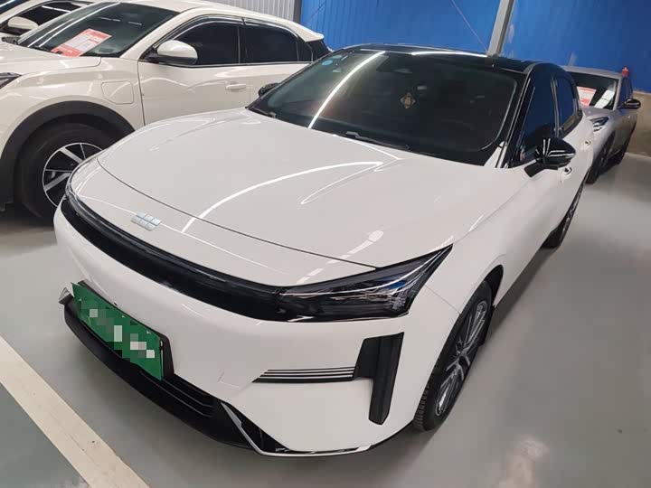 Фото 2 - Geely Galaxy L6